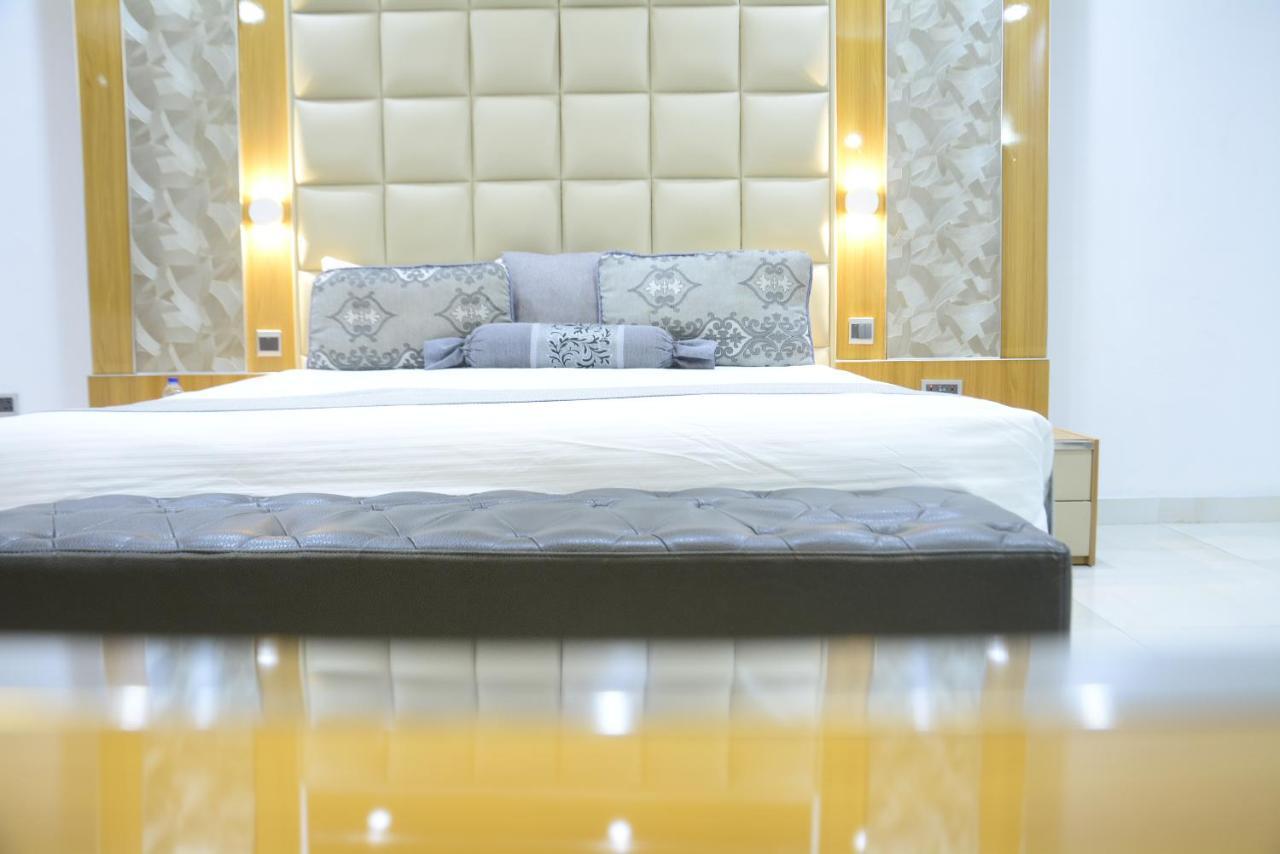 Caesar'S Luxury Hotel Lekki Kültér fotó