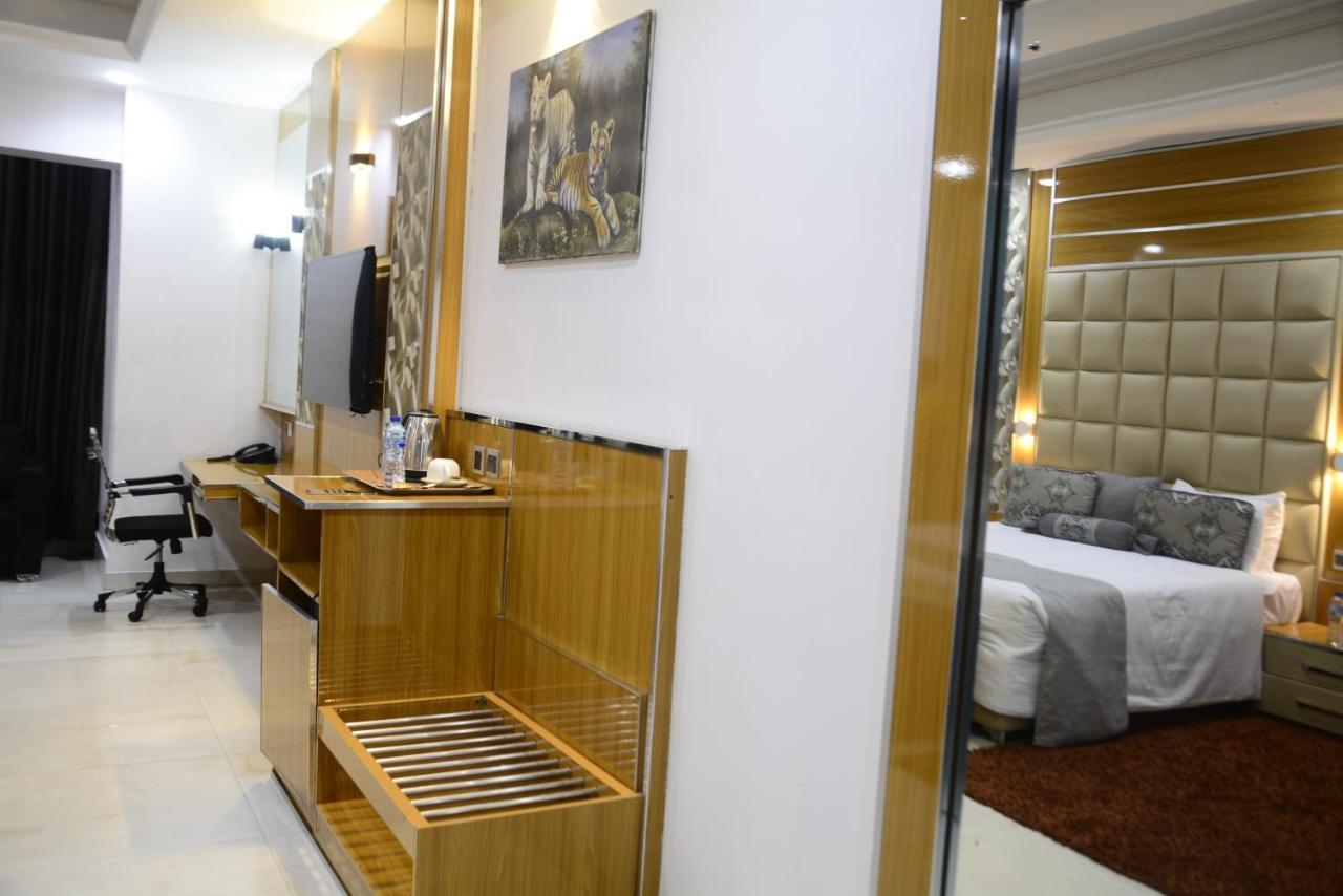Caesar'S Luxury Hotel Lekki Kültér fotó