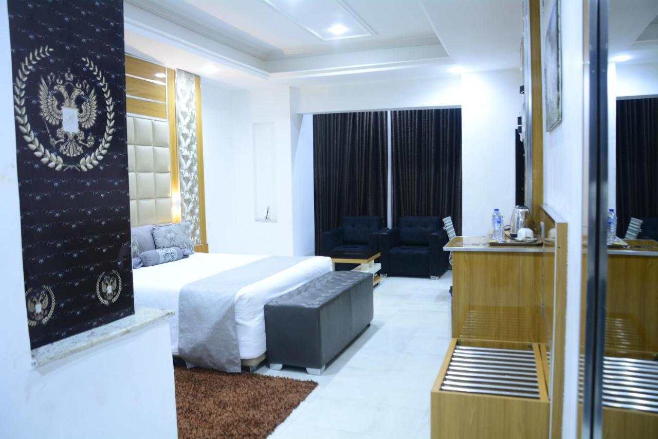 Caesar'S Luxury Hotel Lekki Kültér fotó
