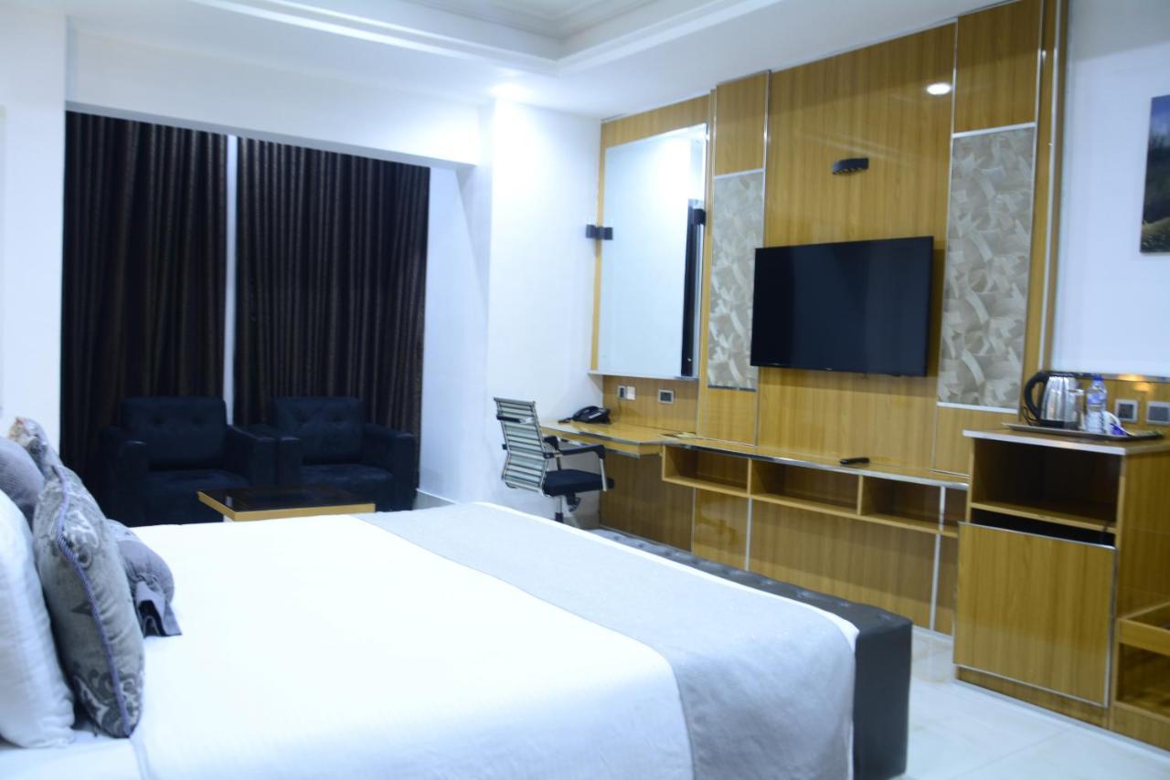 Caesar'S Luxury Hotel Lekki Kültér fotó