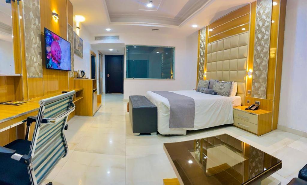 Caesar'S Luxury Hotel Lekki Kültér fotó